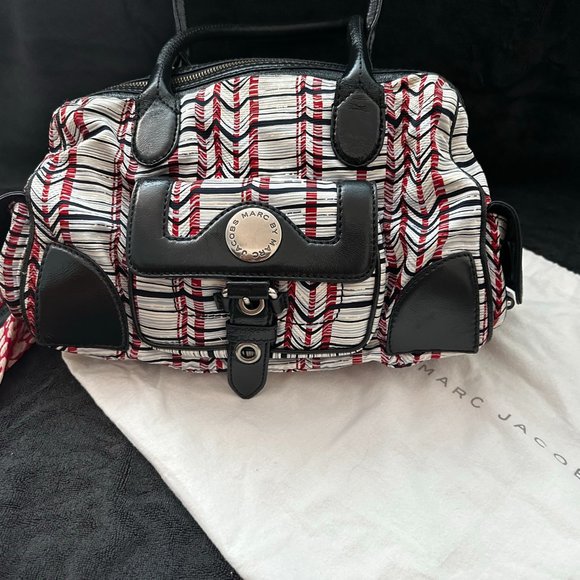 Marc Jacobs Fabric and Syintetic leahter Purse Black White Red  - RARE - Picture 7 of 12